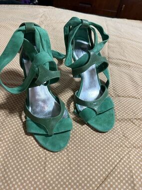 Aldo Emerald Green Suede Strappy Heels with Ankle Wrap